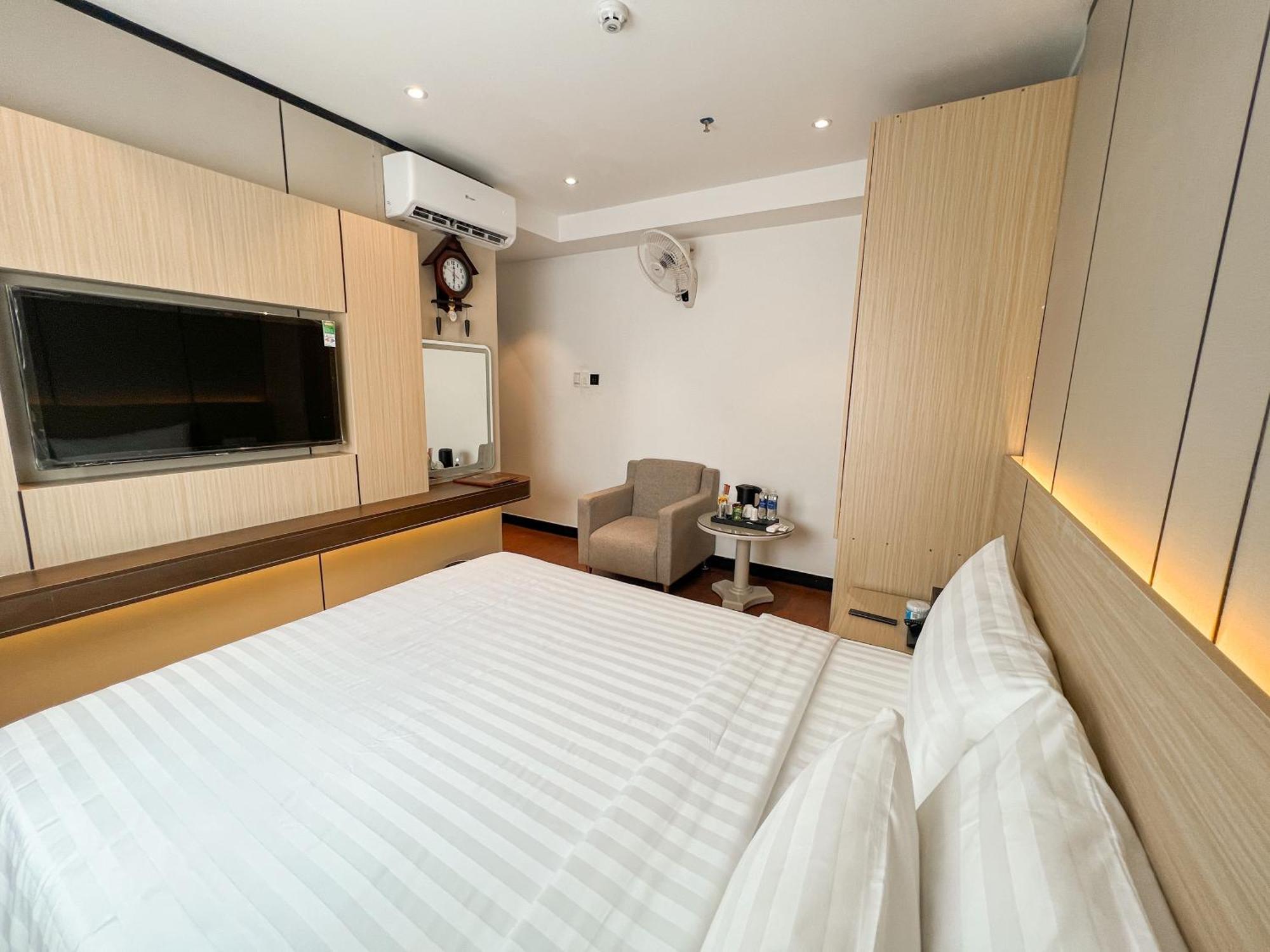 A25 Hotel - 277 Le Thanh Ton Хошимін Екстер'єр фото